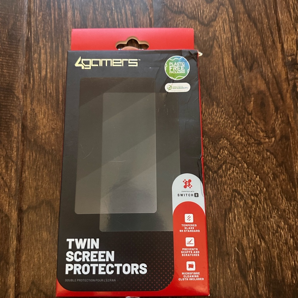 4Gamers Glass Screen Protector & Cleaning Cloth Compatible with Nintendo Switch